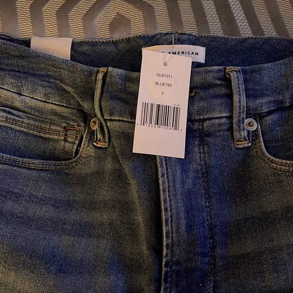 Good American Jeans - Picture 2 of 5
